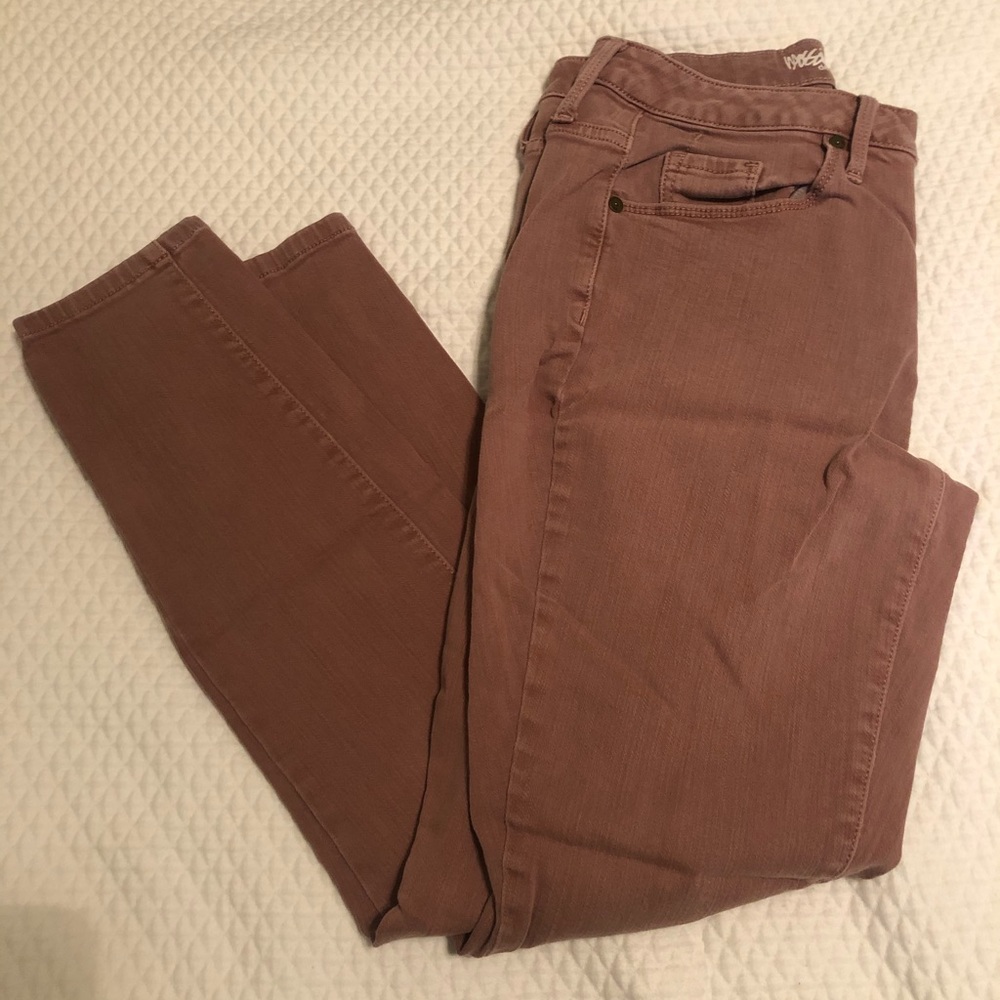 Rose colored skinny jean